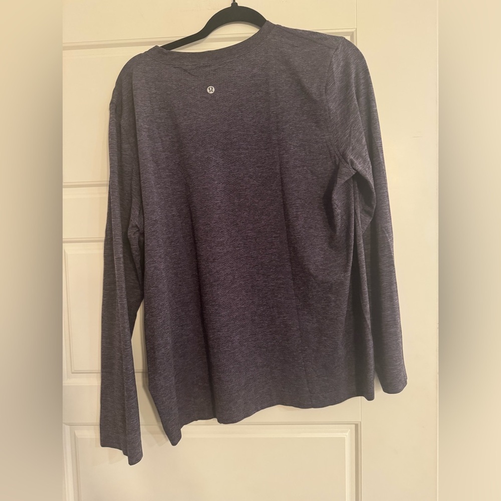 Lululemon shirt - Picture 3 of 4